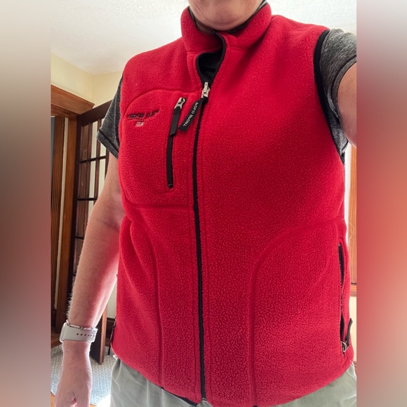POLO SPORT RALPH LAUREN Reversible Red Fleece Vest - Picture 12 of 12